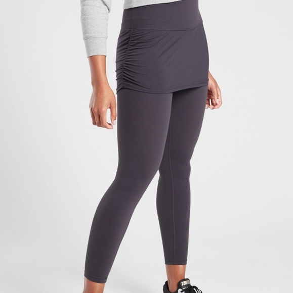 Athleta Pants - 🚨5/$25 Athleta elation 2 in 1 7/8 tight